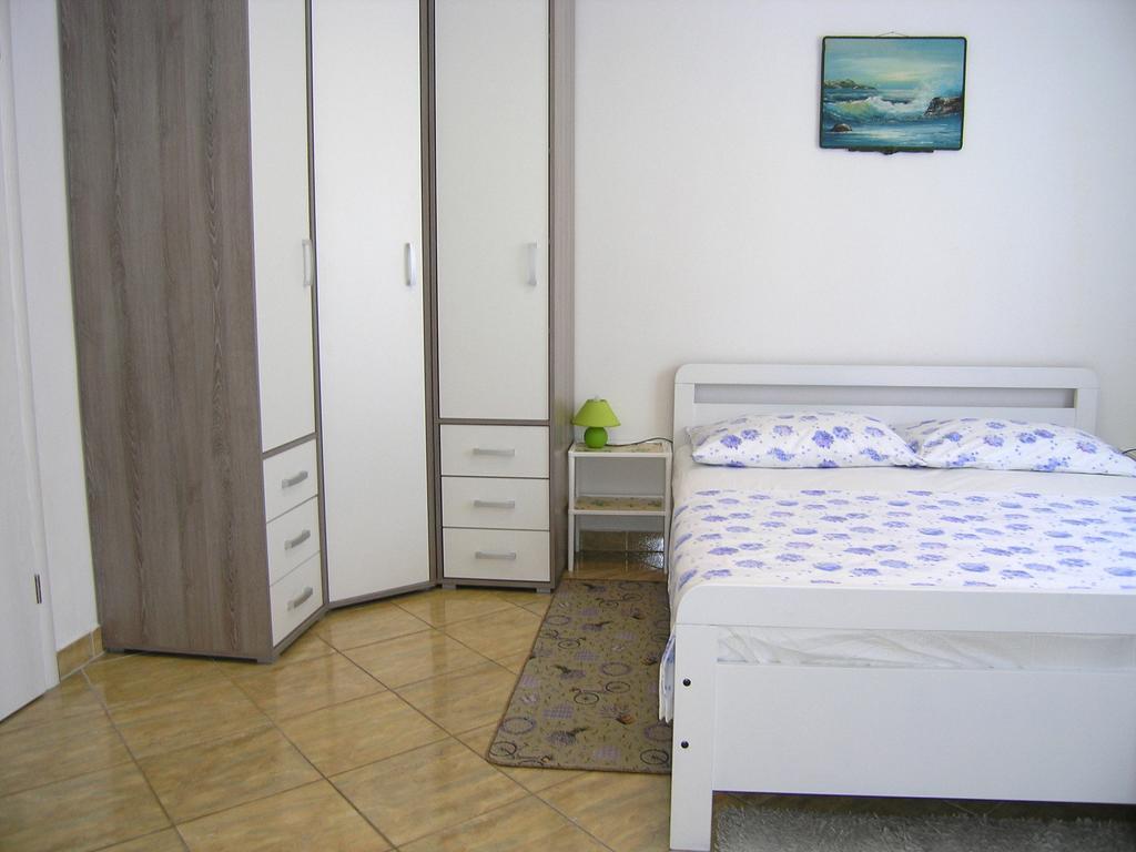 Apartman Vera 克尔克 外观 照片