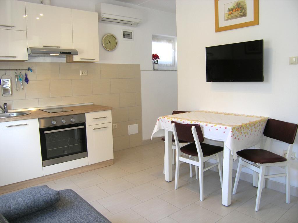 Apartman Vera 克尔克 外观 照片